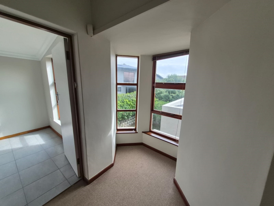 5 Bedroom Property for Sale in Bayview Western Cape